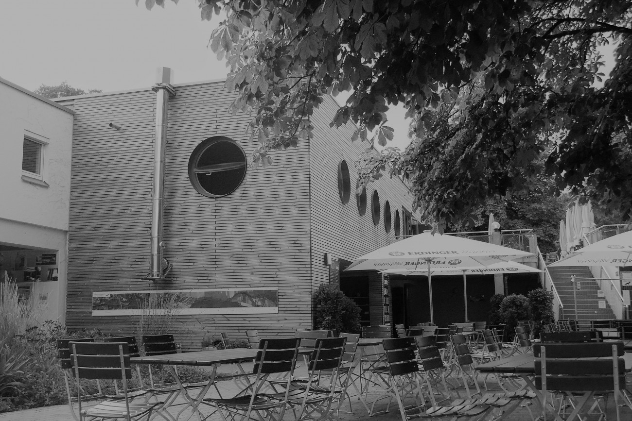 FASSADE BIERGARTEN (2)